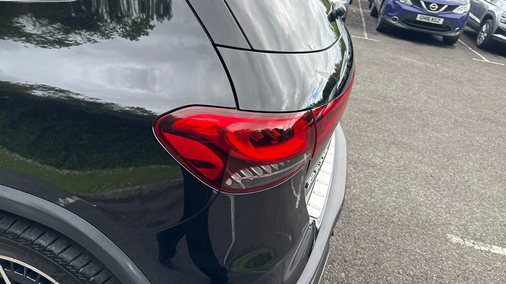 Mercedes-Benz EQA Amg Line Premium Black #30