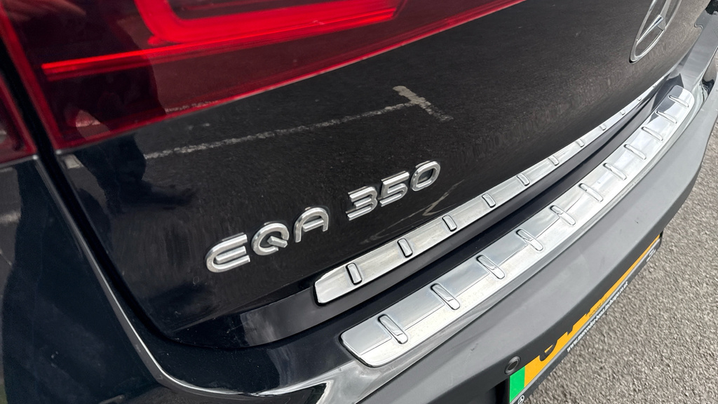 Mercedes-Benz EQA Amg Line Premium Black #31