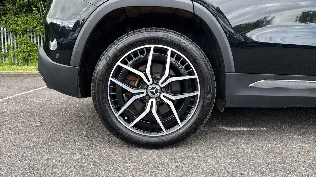 Mercedes-Benz EQA Amg Line Premium Black #24
