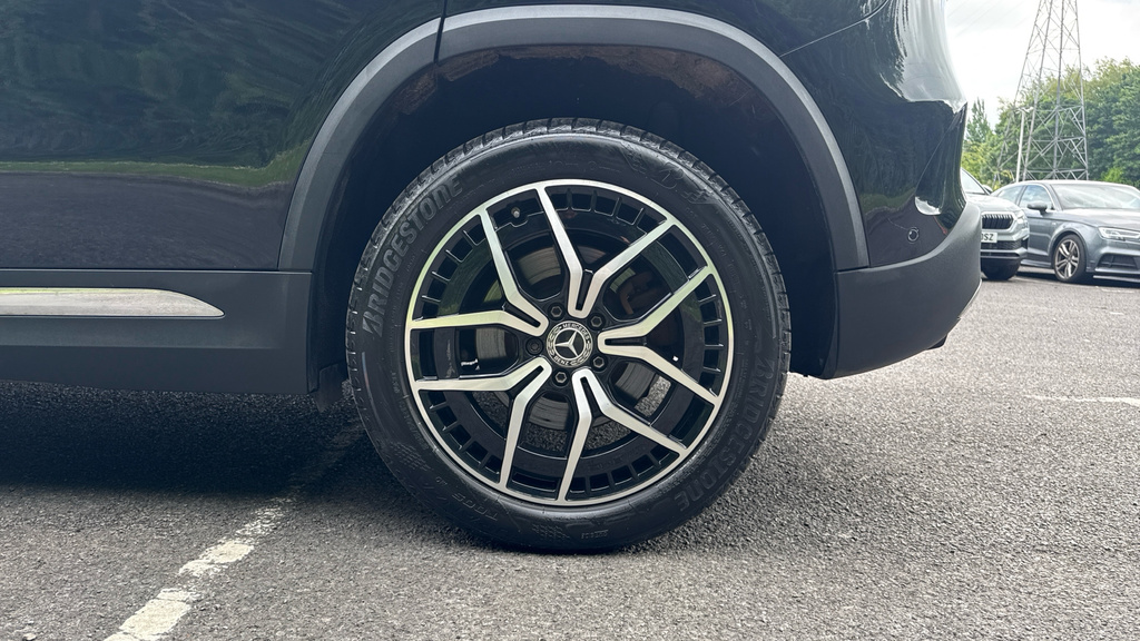 Mercedes-Benz EQA Amg Line Premium Black #23