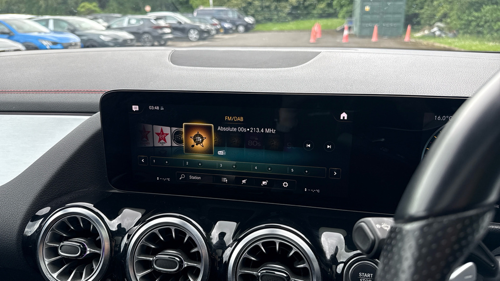 Mercedes-Benz EQA Amg Line Premium Black #15