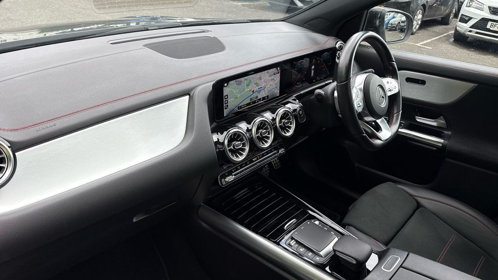 Mercedes-Benz EQA Amg Line Premium Black #11