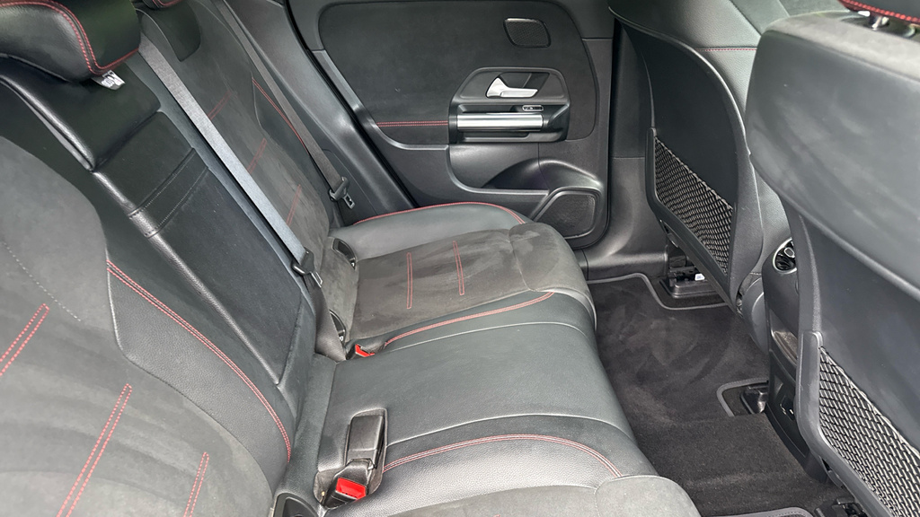 Mercedes-Benz EQA Amg Line Premium Black #19