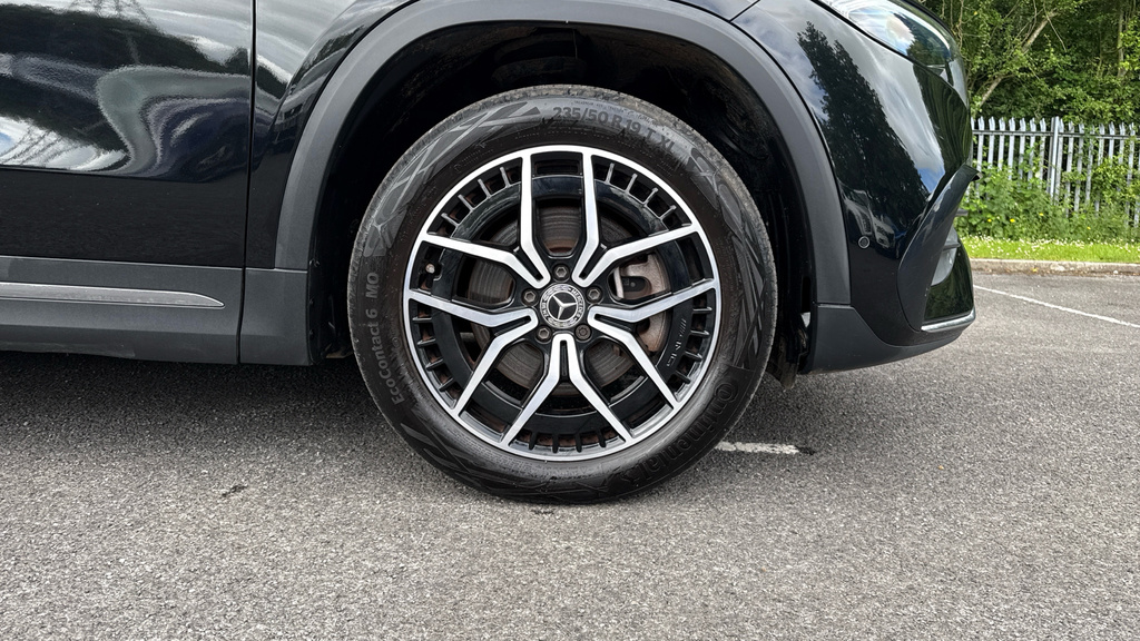 Mercedes-Benz EQA Amg Line Premium Black #25