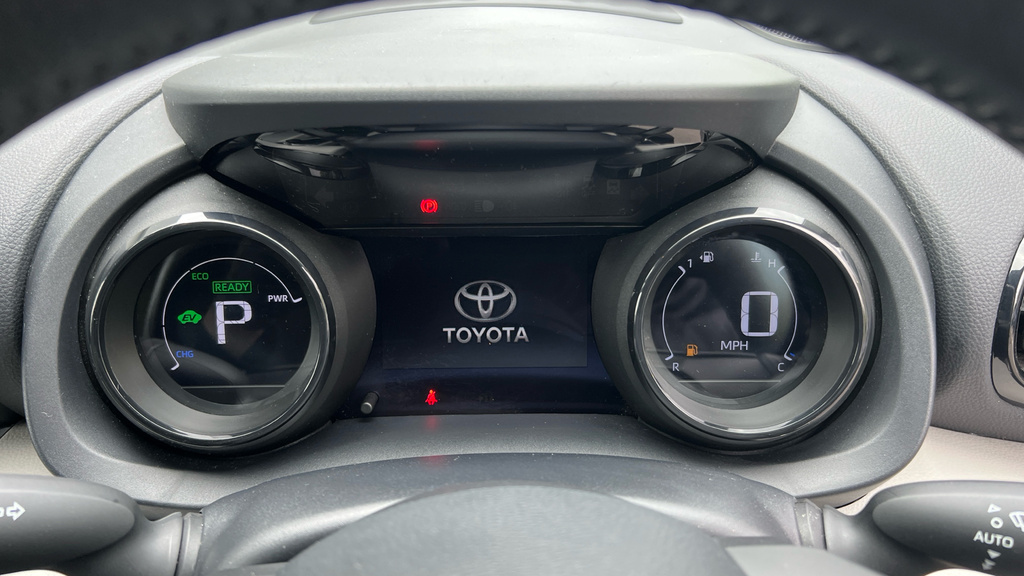 Toyota Yaris Dynamic Blue #13