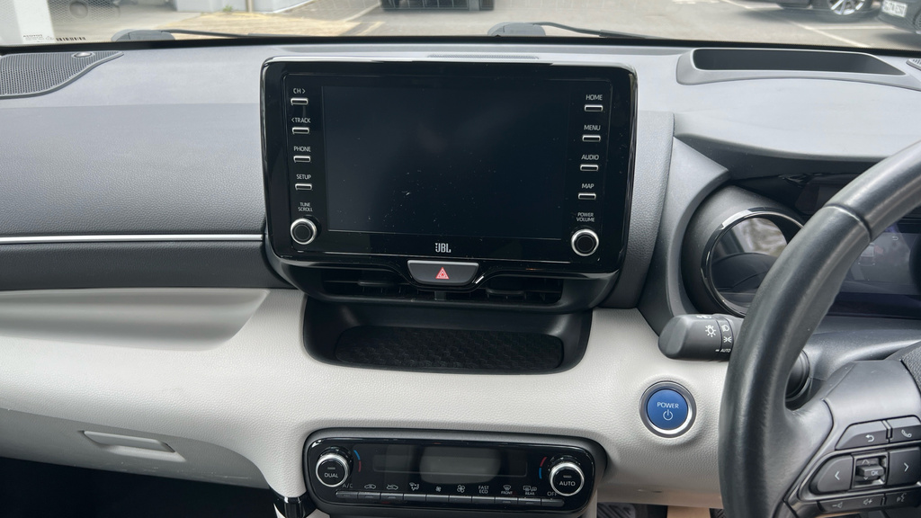 Toyota Yaris Dynamic Blue #12