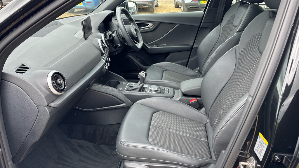 Audi Q2 30 Tfsi Sport Cs Black #40