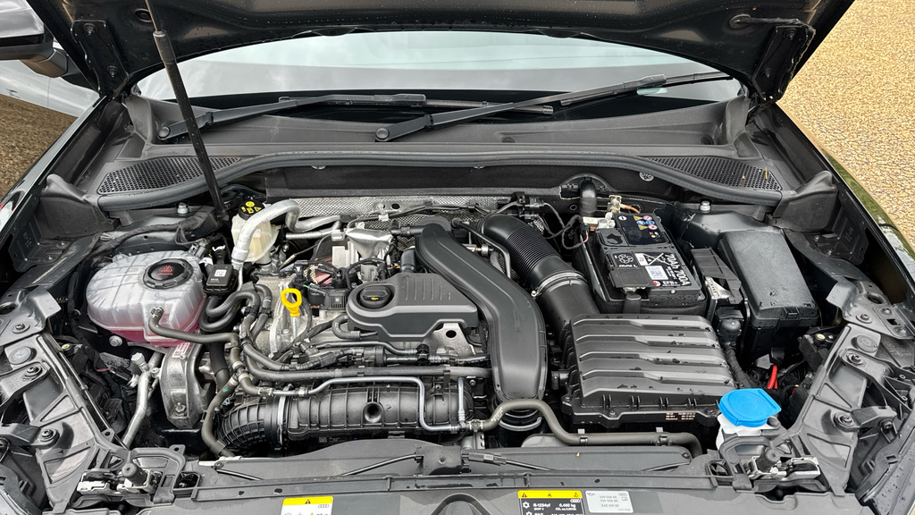 Audi Q2 30 Tfsi Sport Cs Black #16