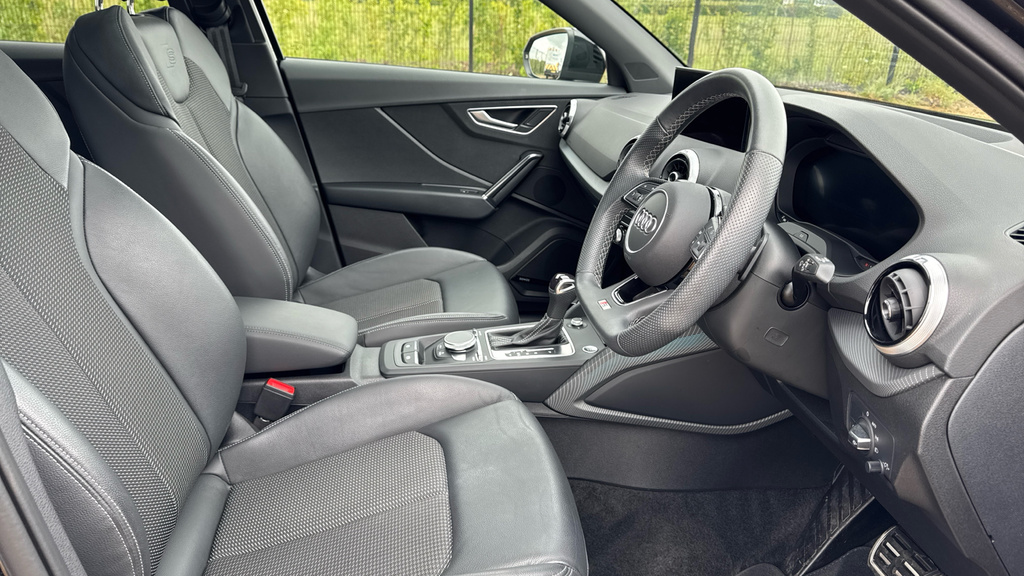 Audi Q2 30 Tfsi Sport Cs Black #48
