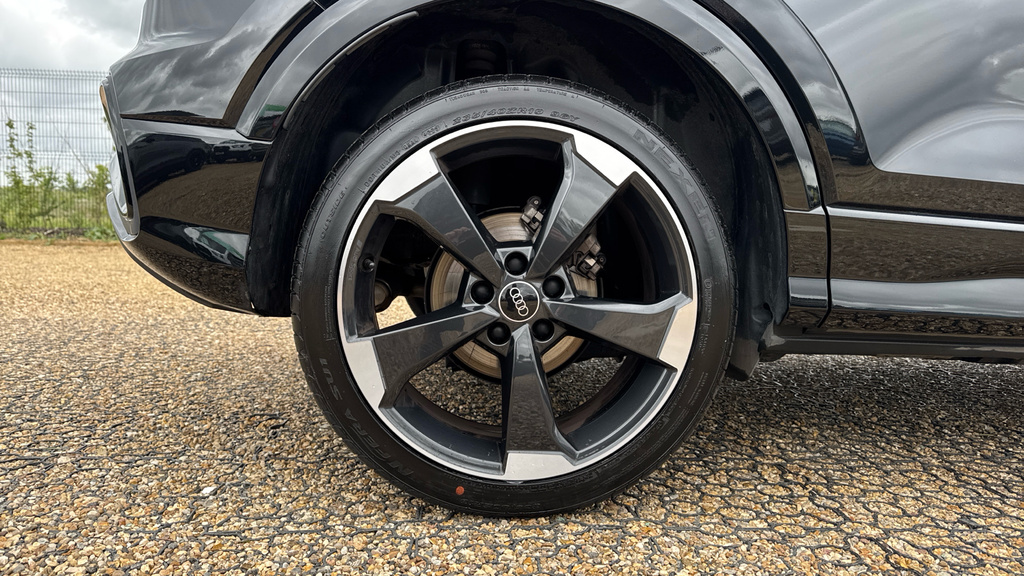 Audi Q2 30 Tfsi Sport Cs Black #20