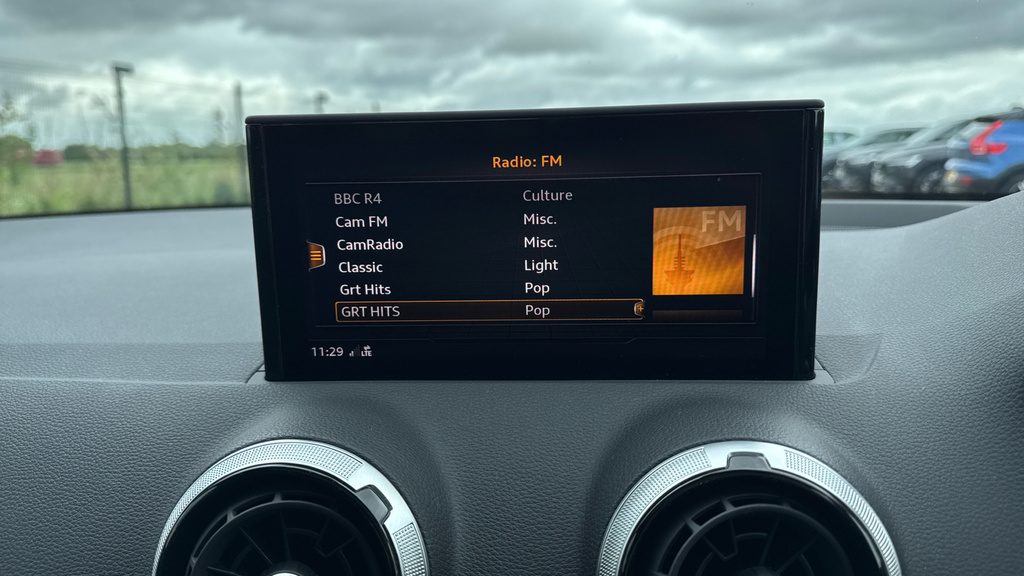 Audi Q2 30 Tfsi Sport Cs Black #37