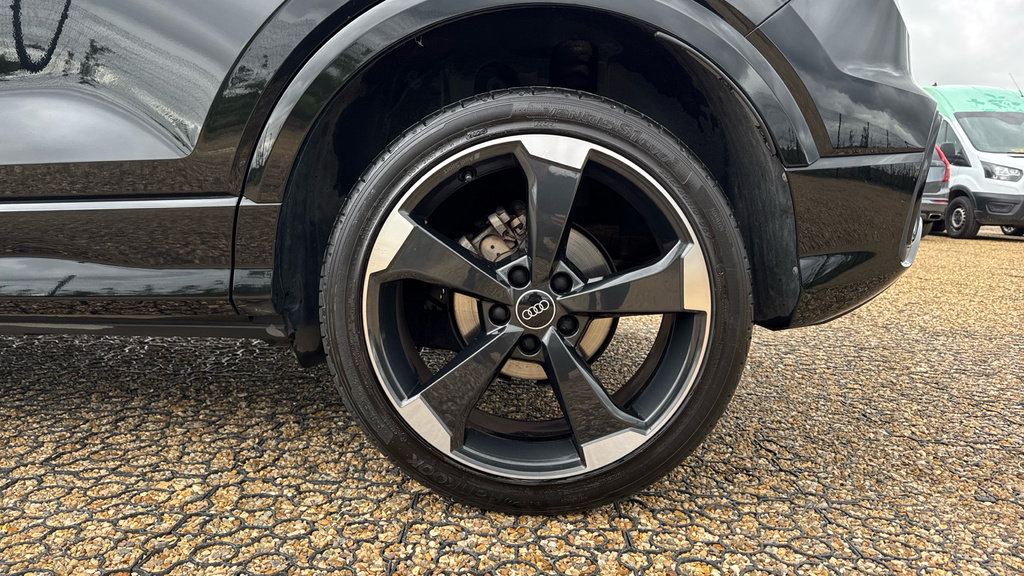 Audi Q2 30 Tfsi Sport Cs Black #19