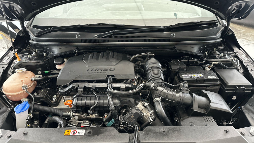 Hyundai I20 Premium White #22
