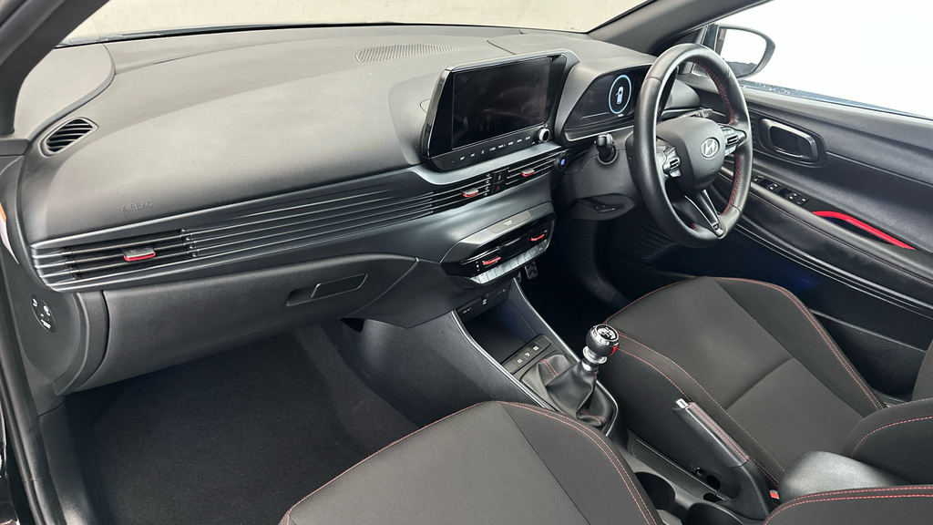 Hyundai I20 Premium White #11