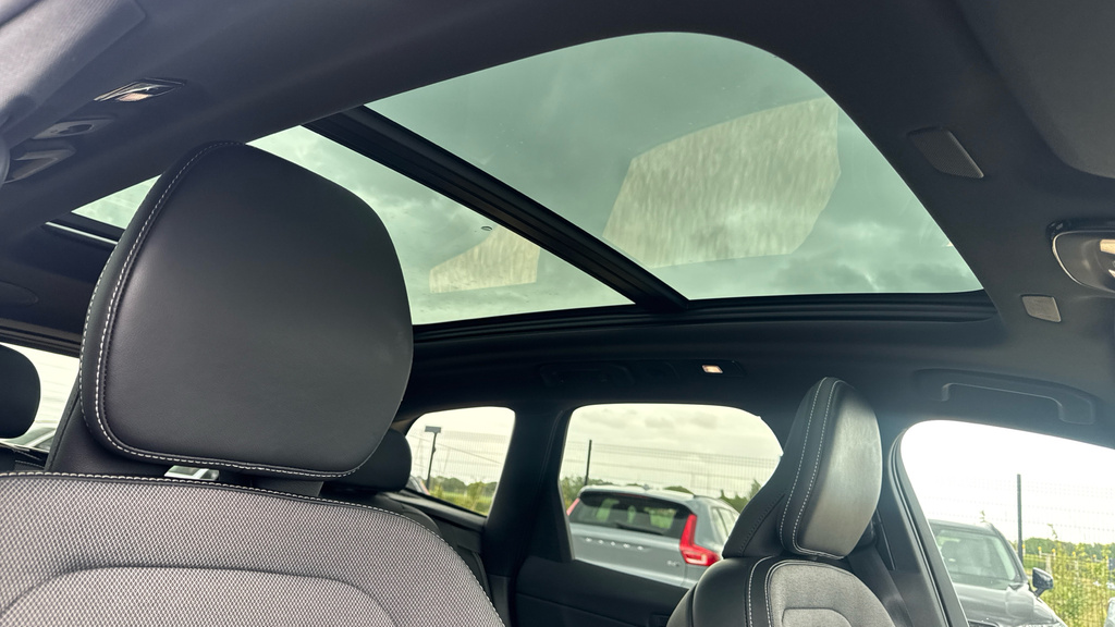 Volvo XC60 R Design Grey #40