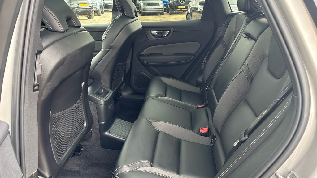 Volvo XC60 R Design Grey #14