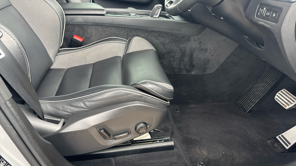Volvo XC60 R Design Grey #39