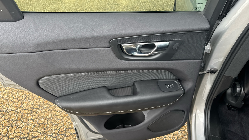 Volvo XC60 R Design Grey #25