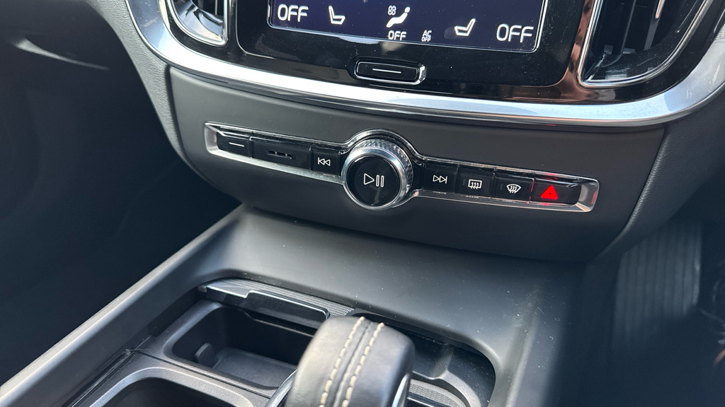 Volvo V60 R Design Grey #51