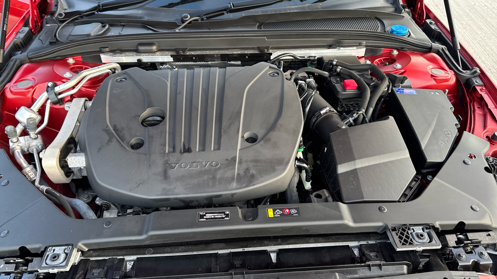 Volvo V60 R Design Grey #16