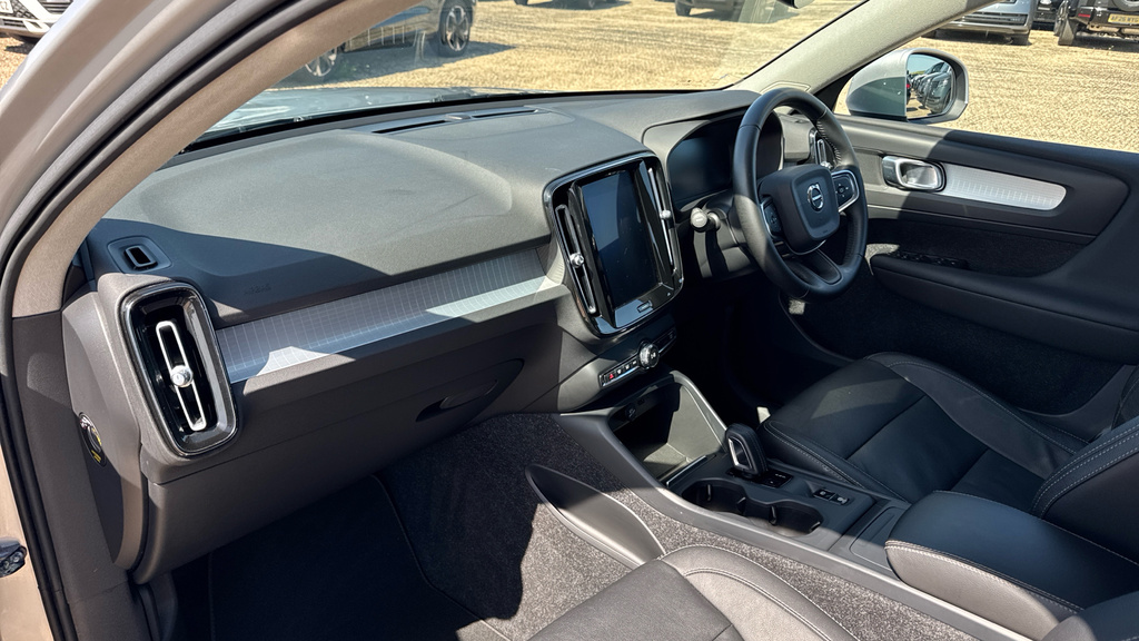 Volvo XC40 Xc40 R-design Pro D3 Black #10
