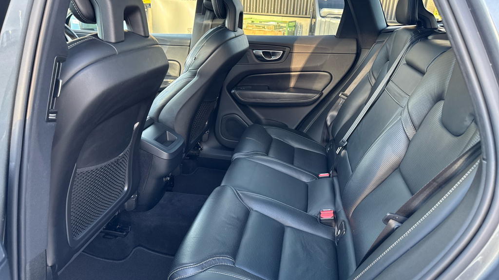 Volvo XC60 2L Se Nav Blue #14