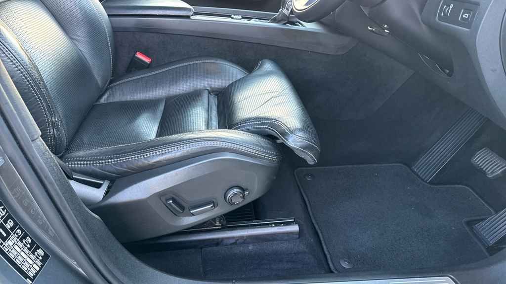 Volvo XC60 2L Se Nav Blue #39