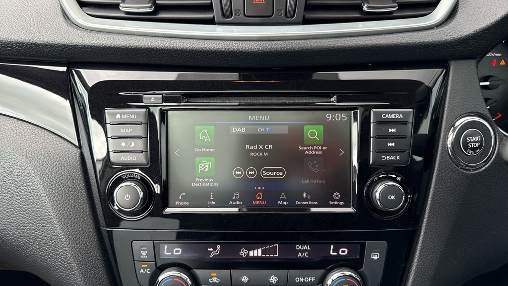 Nissan Qashqai Acenta Premium Red #22