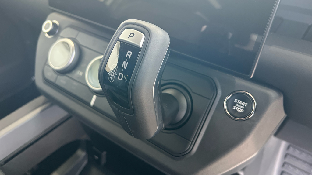 Land Rover Defender 110  #24