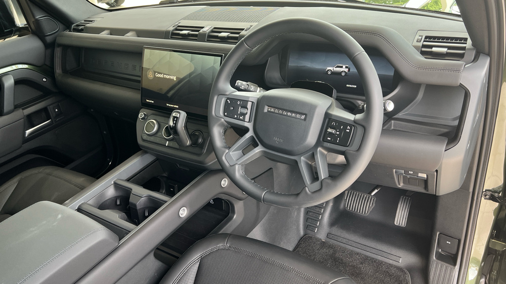 Land Rover Defender 110  #9