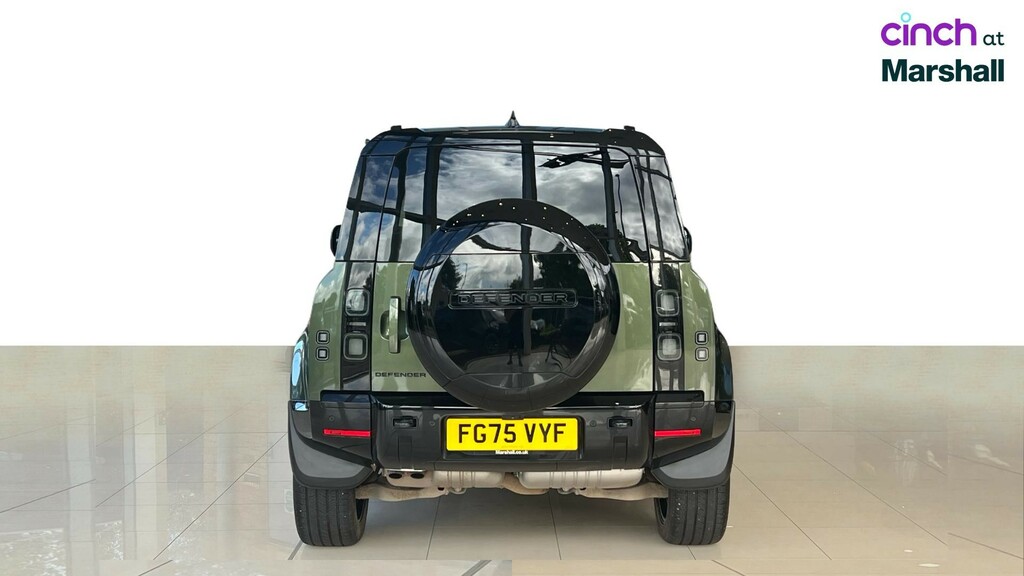 Land Rover Defender 110  #4