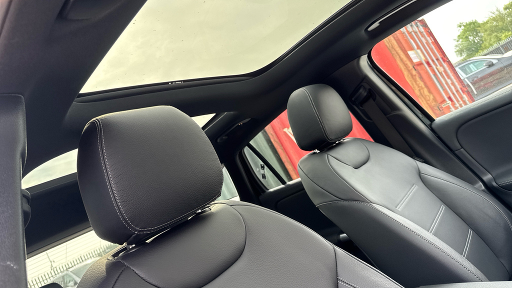 Mercedes-Benz GLA Class Amg Line Silver #41