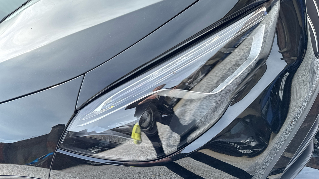 Mercedes-Benz GLA Class Amg Line Silver #27