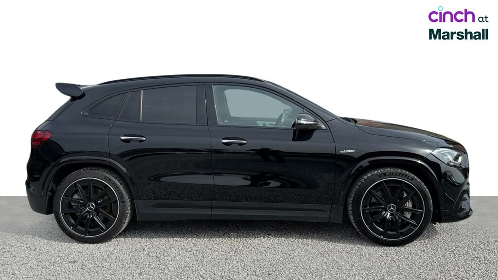 Mercedes-Benz GLA Class Amg Line Silver #2