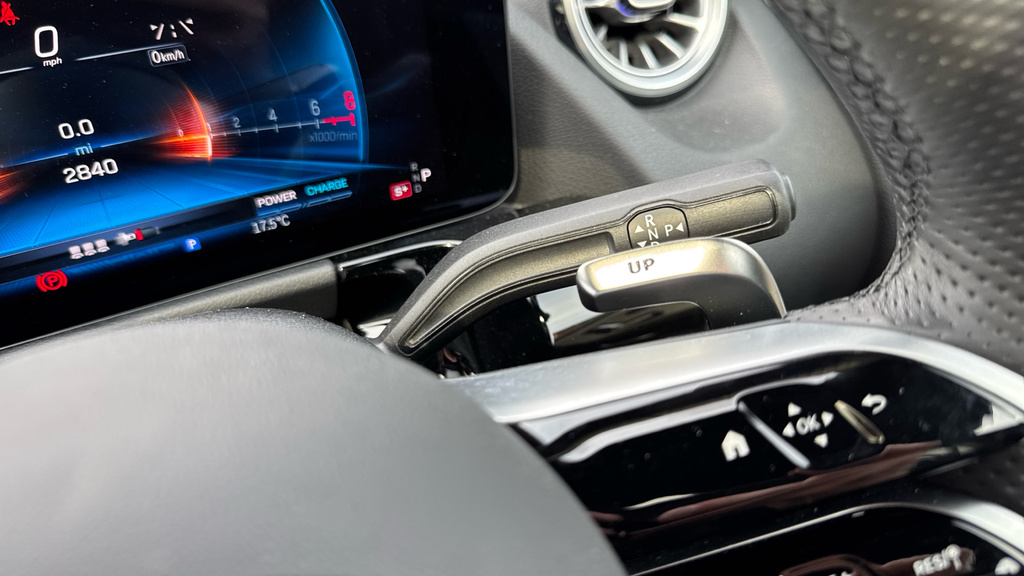 Mercedes-Benz GLA Class Amg Line Silver #34