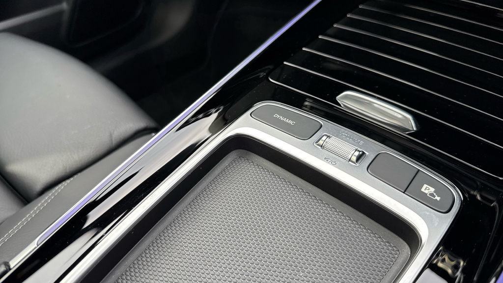 Mercedes-Benz GLA Class Amg Line Silver #61
