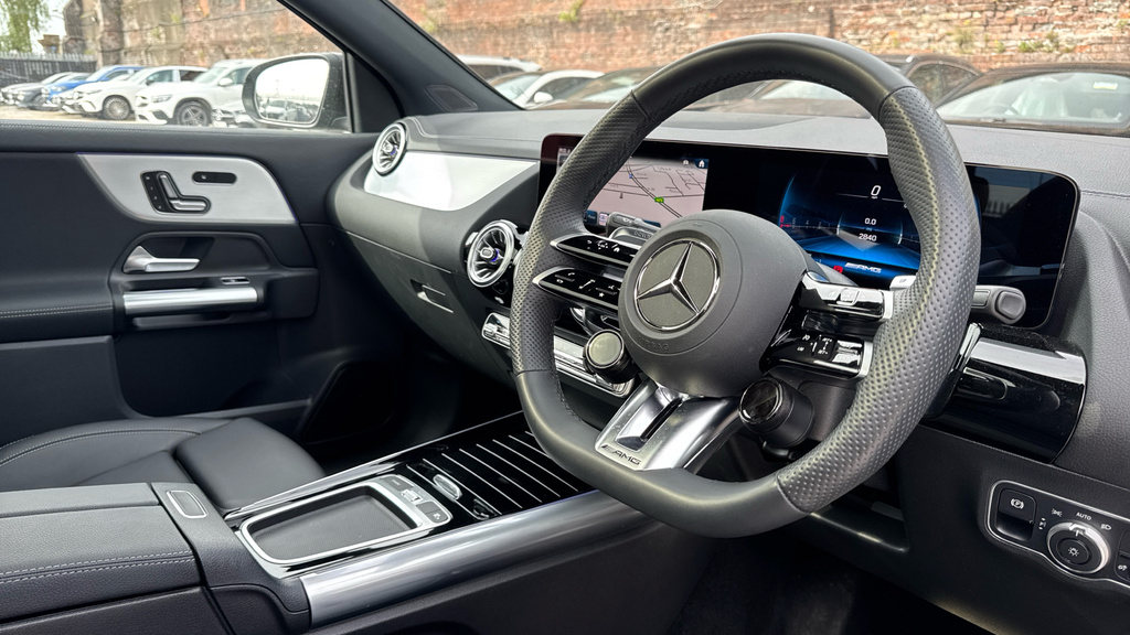 Mercedes-Benz GLA Class Amg Line Silver #12