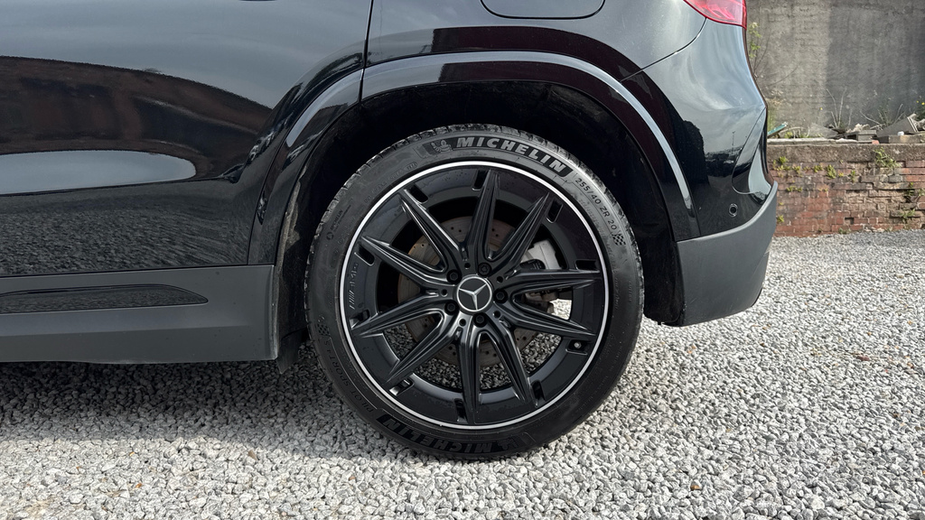 Mercedes-Benz GLA Class Amg Line Silver #21