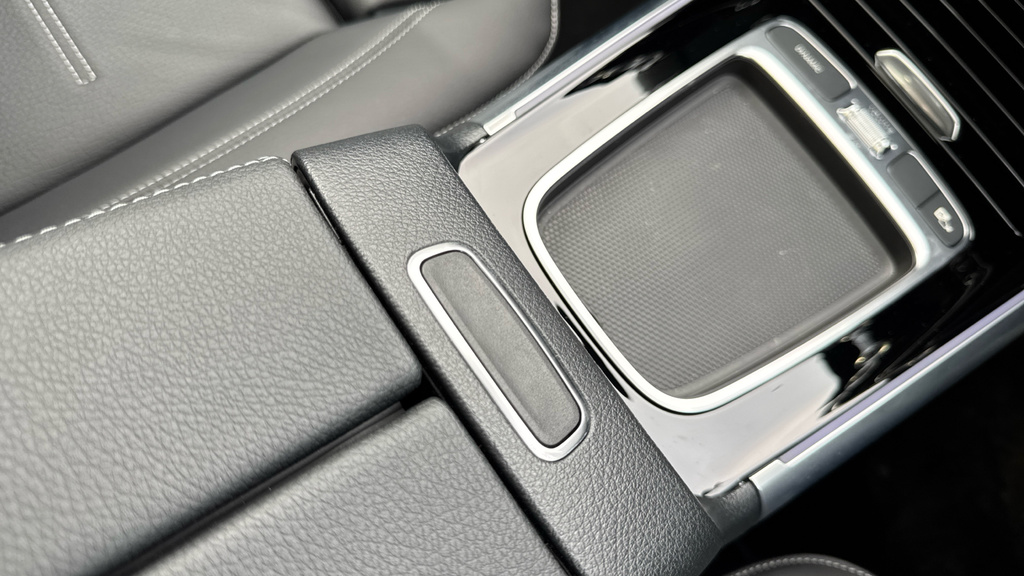 Mercedes-Benz GLA Class Amg Line Silver #38