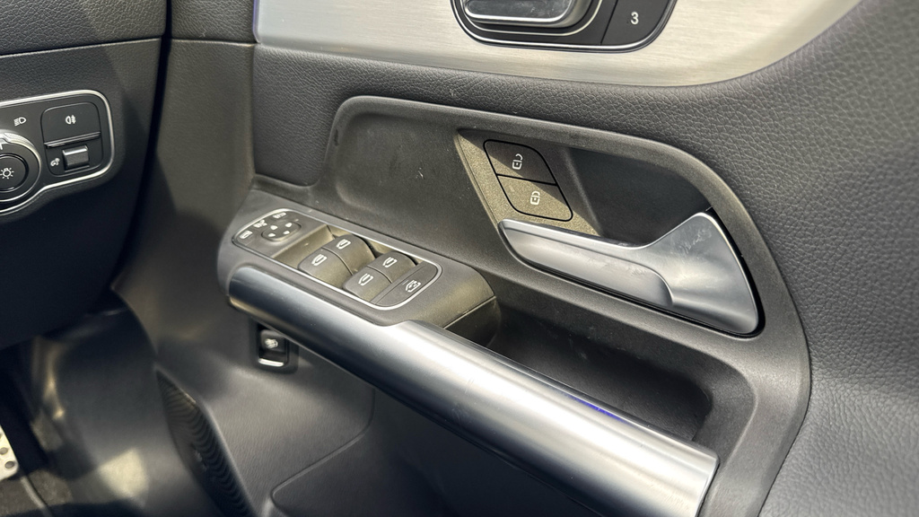 Mercedes-Benz GLA Class Amg Line Silver #55