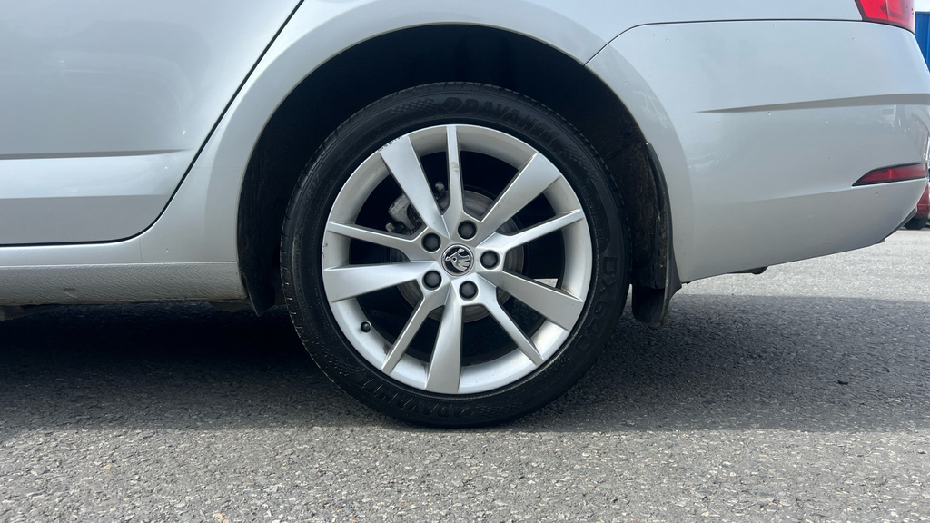 Skoda Octavia 1.5 Tsi Se Technology Grey #18