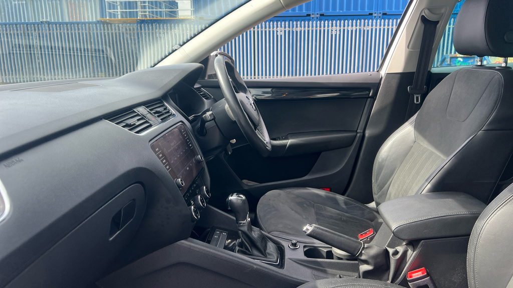 Skoda Octavia 1.5 Tsi Se Technology Grey #24