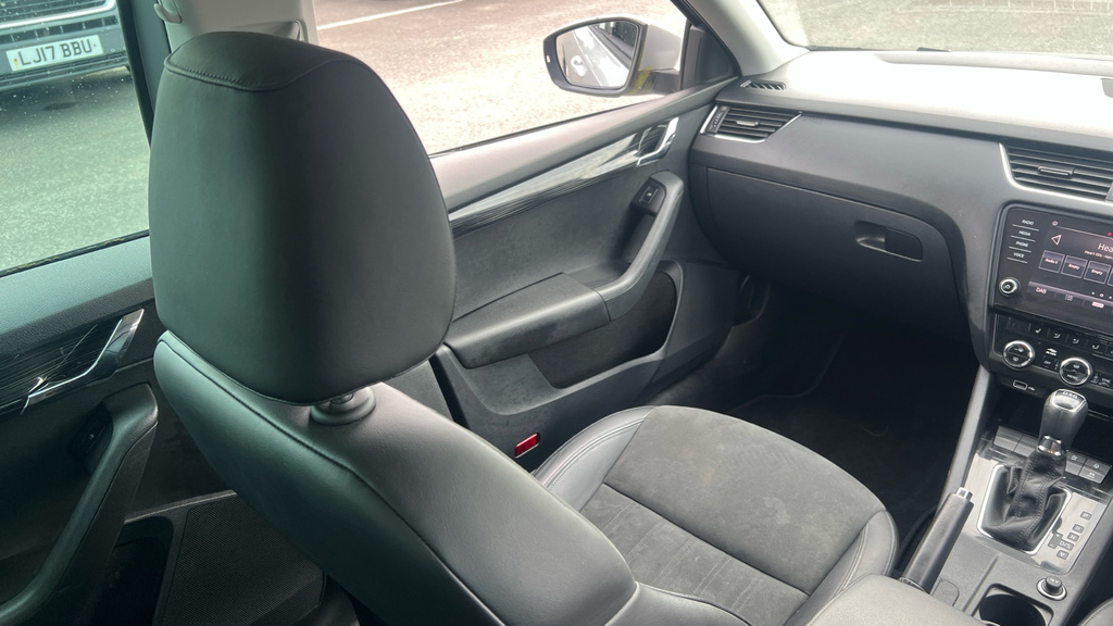Skoda Octavia 1.5 Tsi Se Technology Grey #36