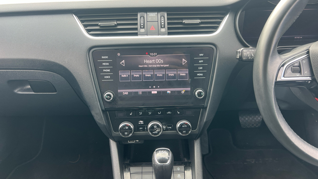 Skoda Octavia 1.5 Tsi Se Technology Grey #12