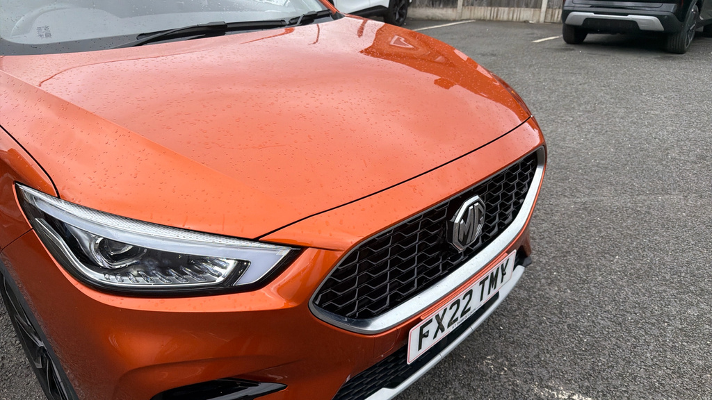 MG ZS 72.6Kwh Trophy Suv 156 Ps Red #21
