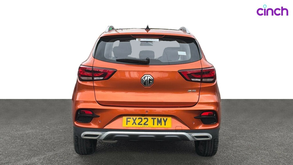MG ZS 72.6Kwh Trophy Suv 156 Ps Red #4