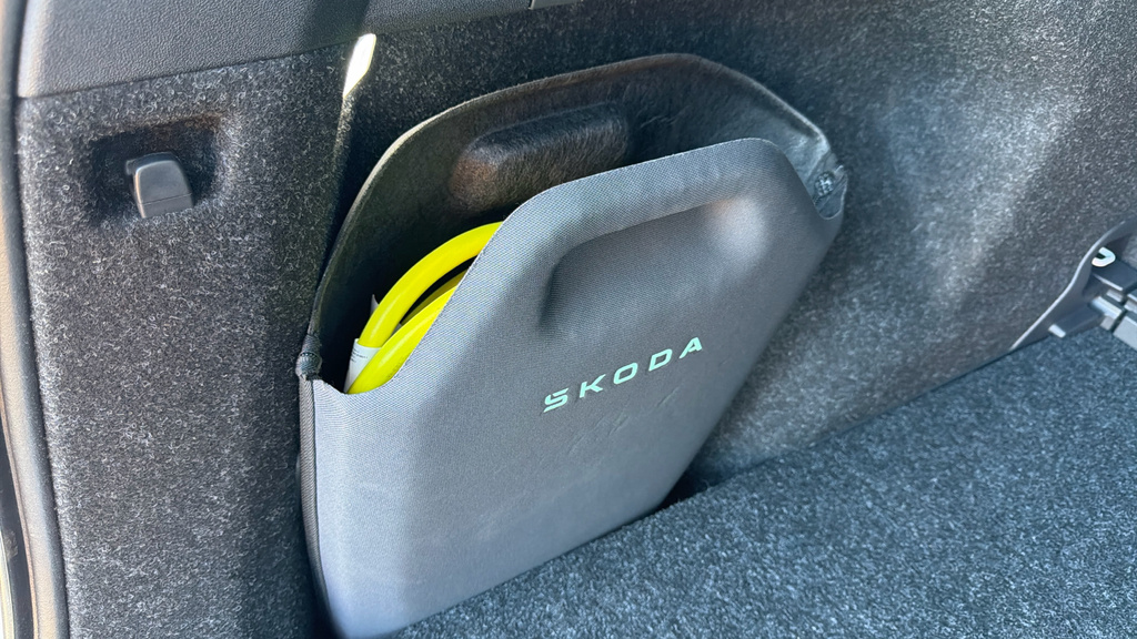 Skoda ENYAQ Edition White #48