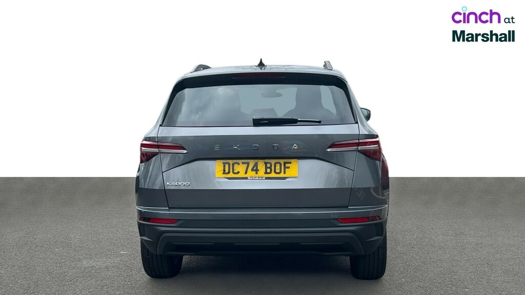 Skoda Karoq Petrol White #4