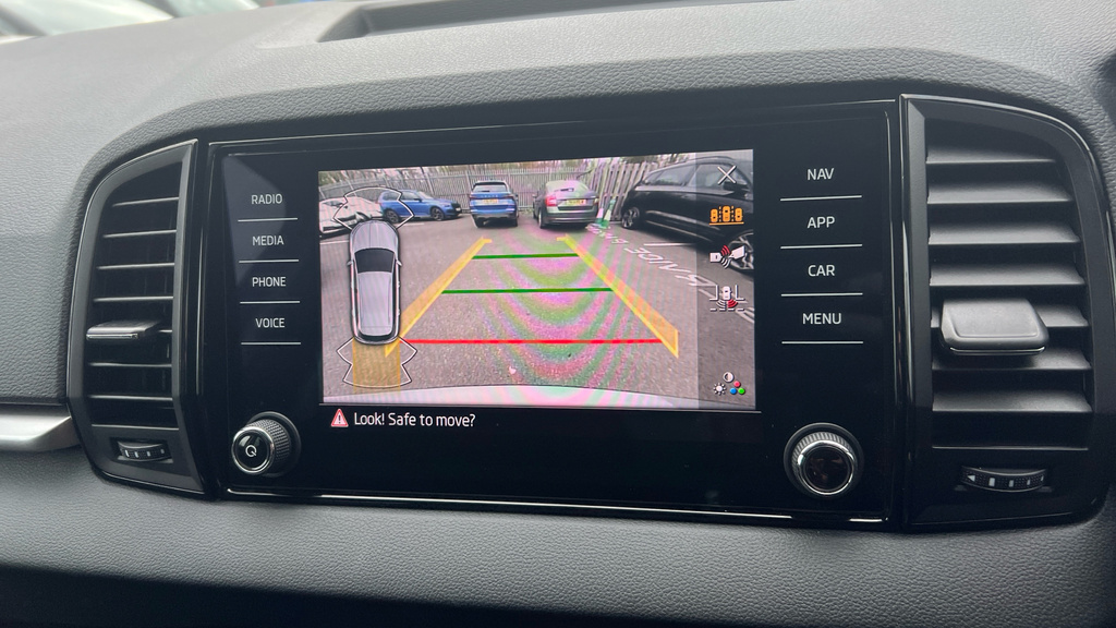 Skoda Karoq Petrol White #24