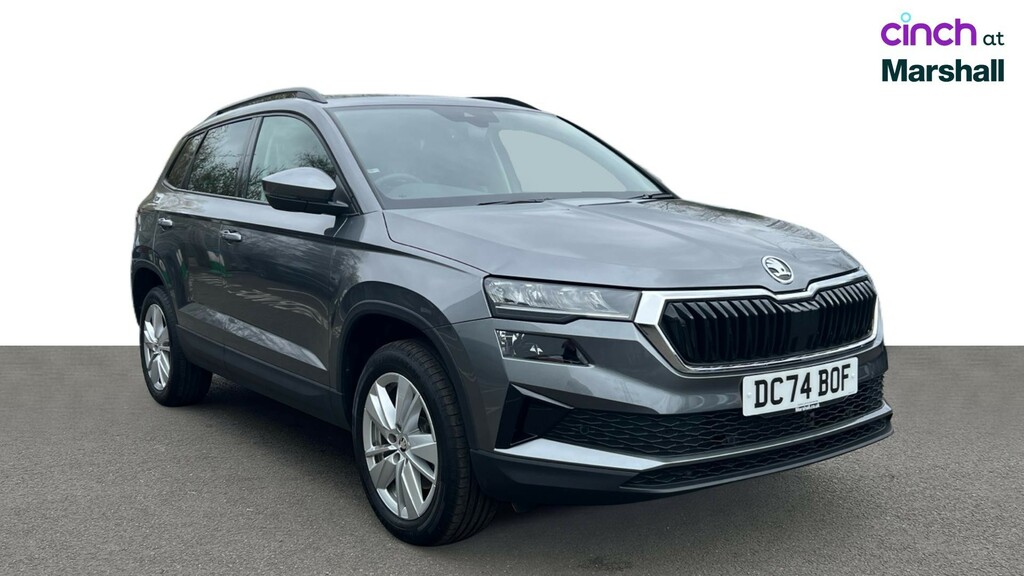 Skoda Karoq Petrol White #1